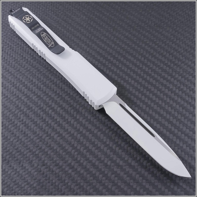 Нож Microtech Ultratech Storm Trooper 121-1ST с автоматическим открытием/закрытием клинка.