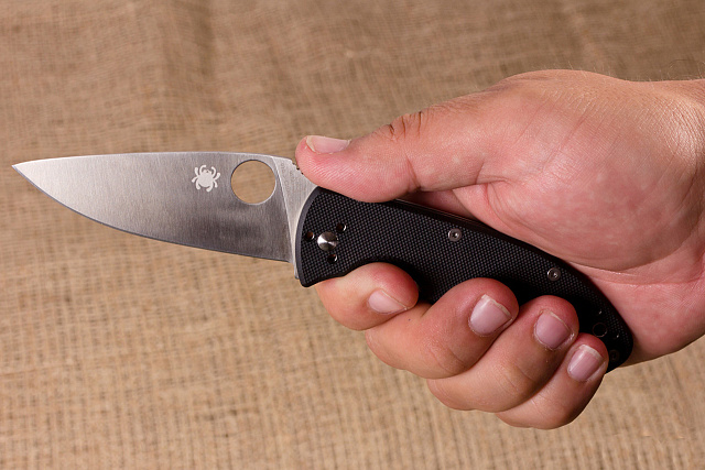 Cкладной нож SPYDERCO TENACIOUS C122GP