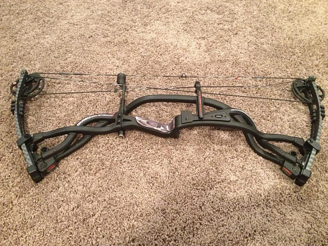 Блочный лук Hoyt "Carbon Element G3".