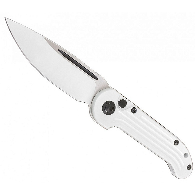 Нож Microtech LUDT 135-1ST автоматическим открытием клинка.